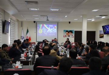 نشست صمیمانه سرپرست دانشگاه بیرجند با کارکنان حوزه معاونت اداری و مالی